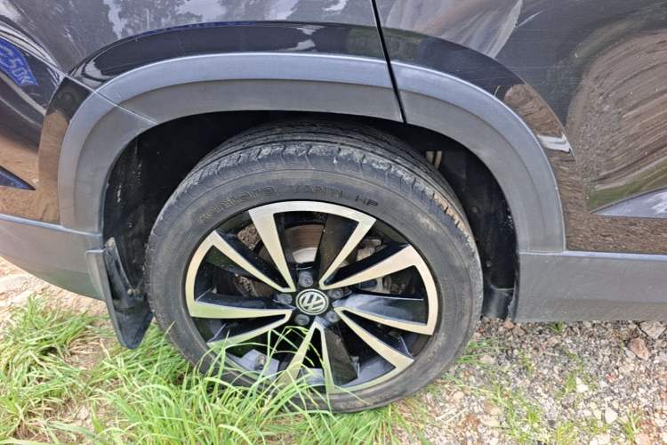 Used Volkswagen Tharu 2020 280TSI Two-Wheel Drive Luxury Edition China VI Standard Right Rear Wheel Hub