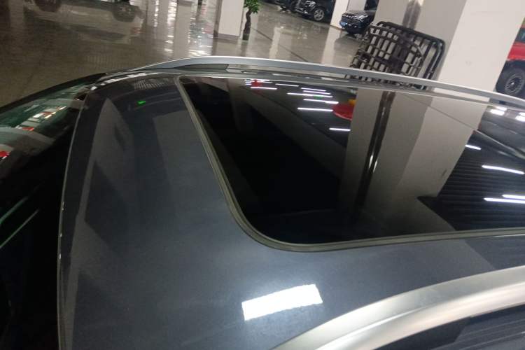 Used Volkswagen Tharu 2020 280TSI Two-Wheel Drive Luxury Plus Version China VI Standard Roof