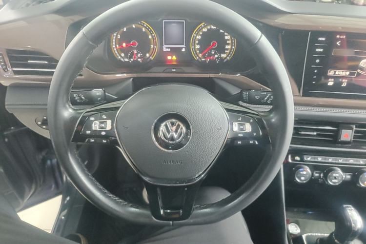 Used Volkswagen Tharu 2020 280TSI Two-Wheel Drive Luxury Edition China VI Standard Steering Wheel