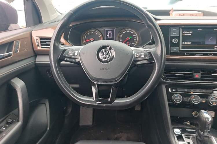 Used Volkswagen Tharu 2020 280TSI Two-Wheel Drive Comfort Edition China VI Standard Steering Wheel