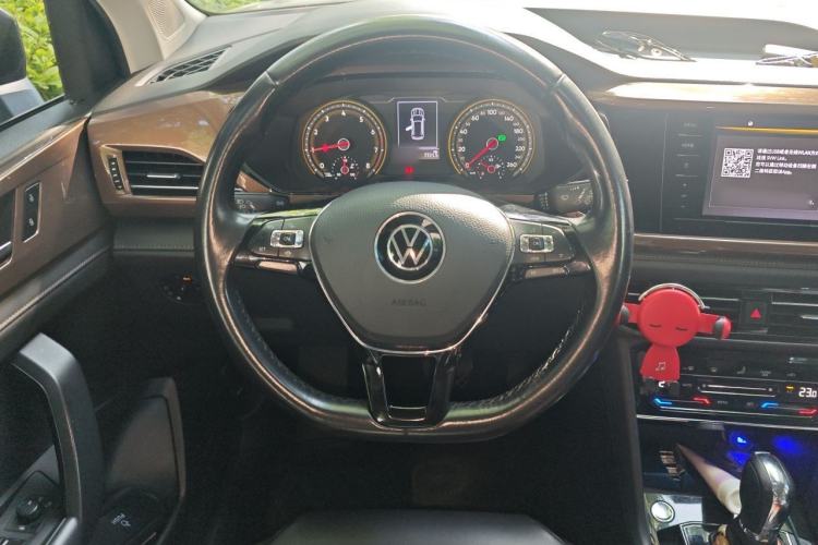 Used Volkswagen Tharu 2020 280TSI Two-Wheel Drive Comfort Edition China VI Standard Steering Wheel
