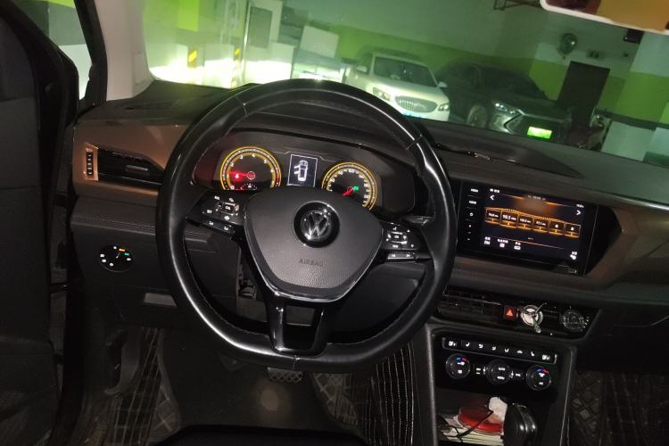 Used Volkswagen Tharu 2020 280TSI Two-Wheel Drive Luxury Edition China VI Standard Steering Wheel