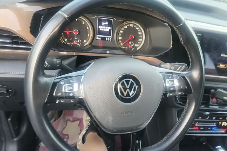 Used Volkswagen Tharu 2020 280TSI Two-Wheel Drive Luxury Edition China VI Standard Steering Wheel