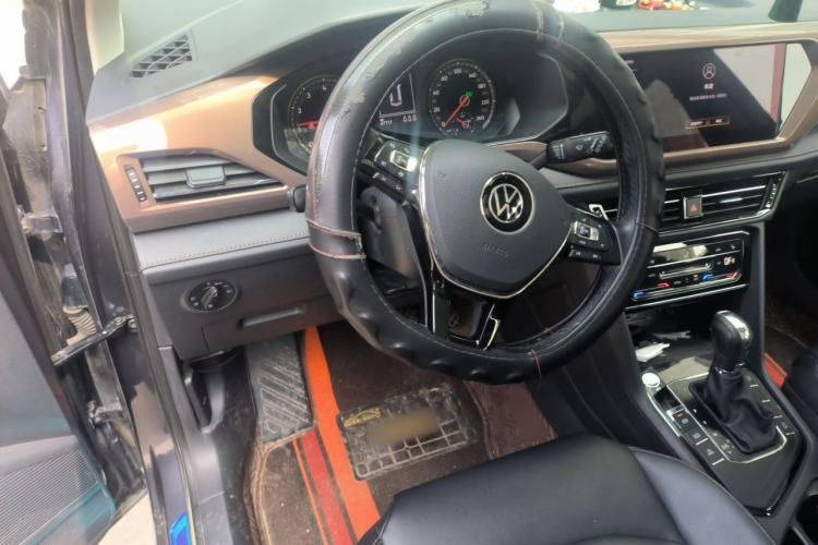 Used Volkswagen Tharu 2020 280TSI Two-Wheel Drive Luxury Edition China VI Standard Steering Wheel