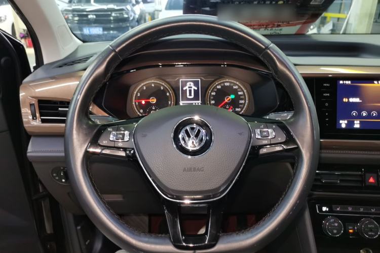 Used Volkswagen Tharu 2020 280TSI Two-Wheel Drive Luxury Plus Version China VI Standard Steering Wheel