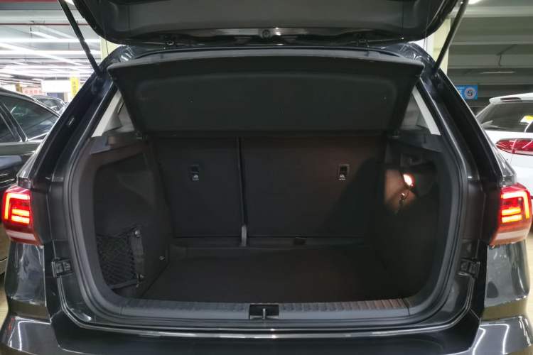 Used Volkswagen Tharu 2020 280TSI Two-Wheel Drive Luxury Plus Version China VI Standard Trunk
