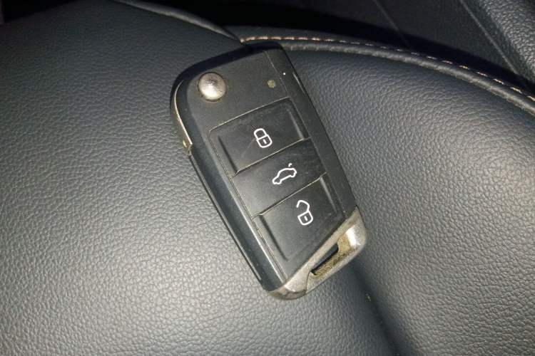 Used Volkswagen Tharu 2020 280TSI Two-Wheel Drive Luxury Plus Version China VI Standard Vehicle Key