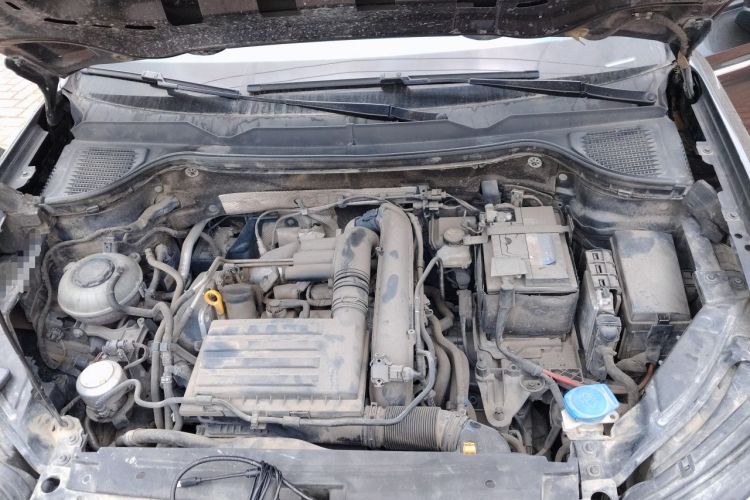 Used Volkswagen Tharu 2020 280TSI Two-Wheel Drive Trend Edition China VI Standard Engine Bay