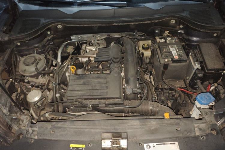 Used Volkswagen Tharu 2020 280TSI Two-Wheel Drive Luxury Edition China VI Standard Engine Bay