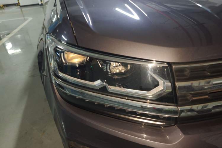 Used Volkswagen Tharu 2020 280TSI Two-Wheel Drive Luxury Edition China VI Standard Right Front Headlight