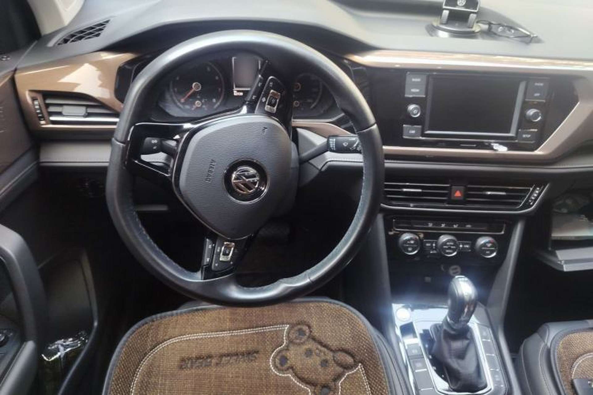 Used Volkswagen Tharu 2020 280TSI Two-Wheel Drive Comfort Edition China VI Standard Steering Wheel