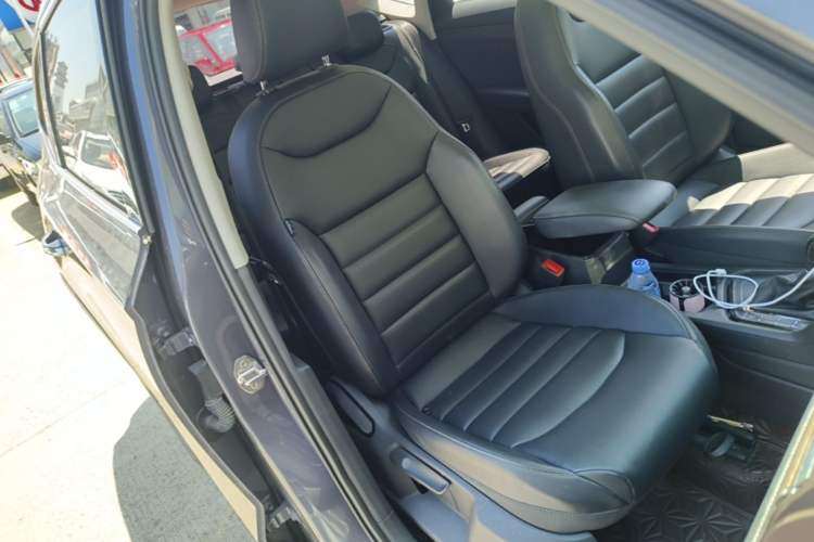 Used Volkswagen Tharu 2020 280TSI Two-Wheel Drive Luxury Edition China VI Standard Right Front Seat