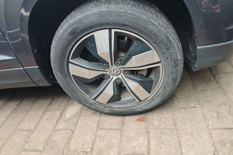 Used Volkswagen Tharu 2020 280TSI Two-Wheel Drive Comfort Edition China VI Standard Right Front Wheel Hub