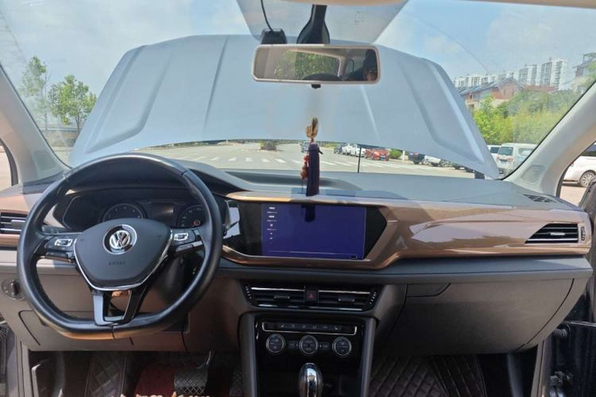 Used Volkswagen Tharu 2020 280TSI Two-Wheel Drive Luxury Edition China VI Standard Center Console