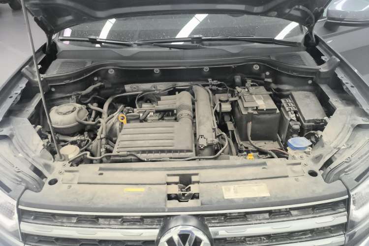 Used Volkswagen Tharu 2020 280TSI Two-Wheel Drive Luxury Edition China VI Standard Engine Bay
