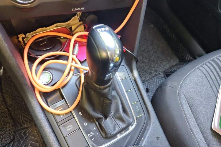 Used Volkswagen Tharu 2020 280TSI Two-Wheel Drive Trend Edition China VI Standard Gear Lever
