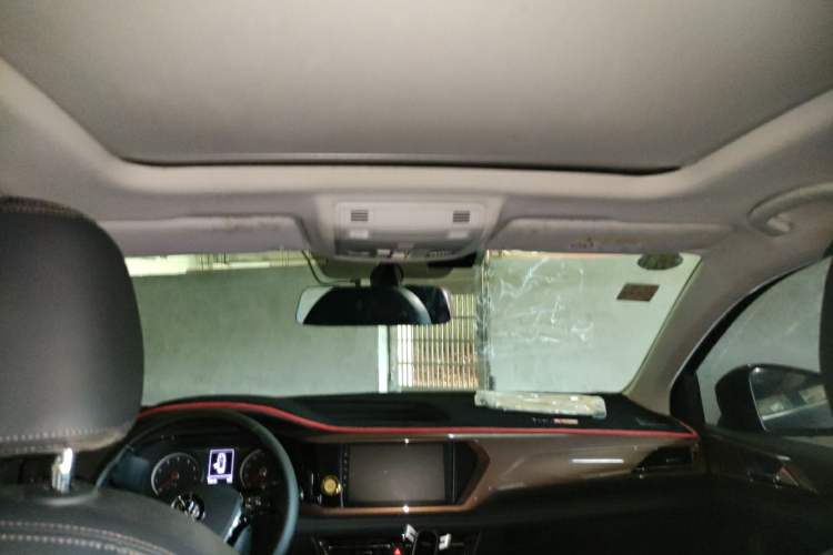 Used Volkswagen Tharu 2020 280TSI Two-Wheel Drive Luxury Edition China VI Standard Headliner