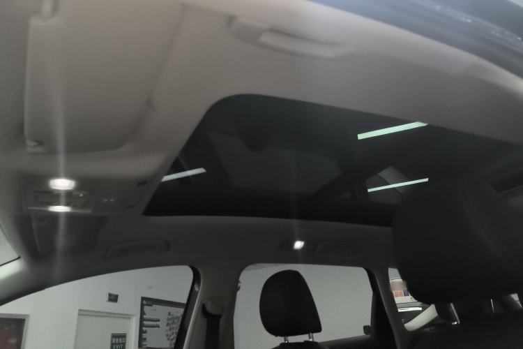 Used Volkswagen Tharu 2020 280TSI Two-Wheel Drive Luxury Edition China VI Standard Headliner