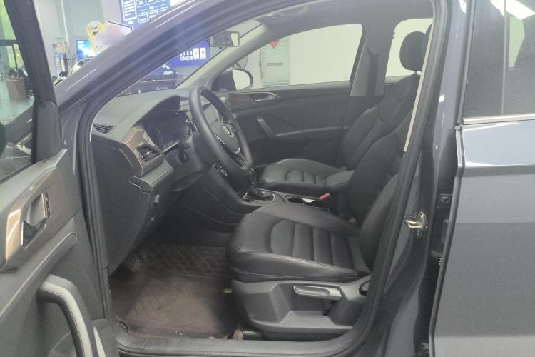 Used Volkswagen Tharu 2020 280TSI Two-Wheel Drive Luxury Edition China VI Standard Left Front Seat