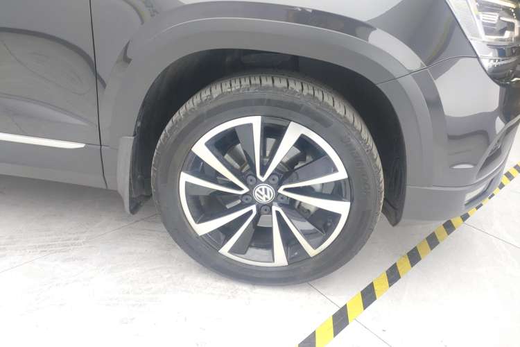 Used Volkswagen Tharu 2020 Restyled 330TSI Four-Wheel Drive Luxury Edition China VI Standard Left Front Wheel Hub
