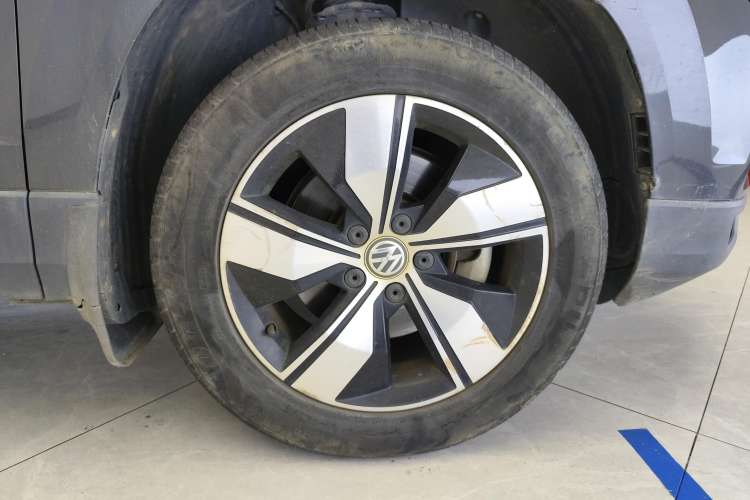 Used Volkswagen Tharu 2020 280TSI Two-Wheel Drive Comfort Edition China VI Standard Left Rear Wheel Hub
