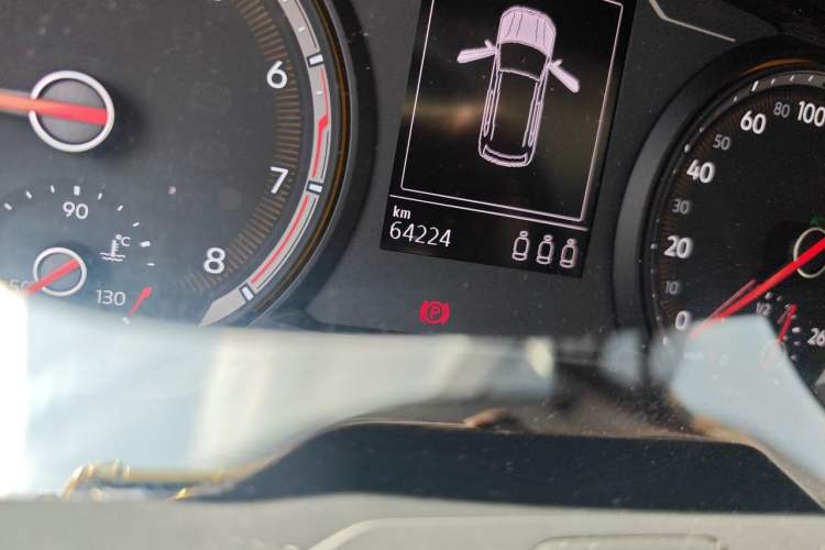 Used Volkswagen Tharu 2020 280TSI Two-Wheel Drive Luxury Edition China VI Standard Odometer Close Up