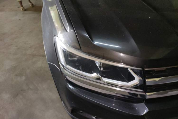 Used Volkswagen Tharu 2020 280TSI Two-Wheel Drive Luxury Edition China VI Standard Right Front Headlight