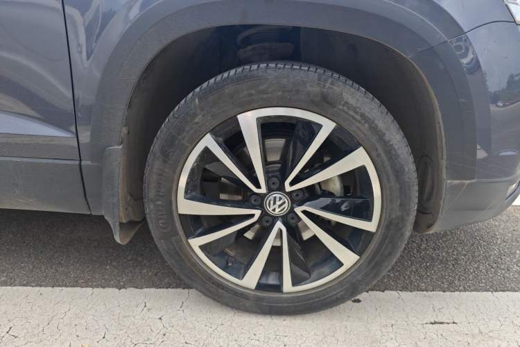 Used Volkswagen Tharu 2020 280TSI Two-Wheel Drive Luxury Edition China VI Standard Right Front Wheel Hub