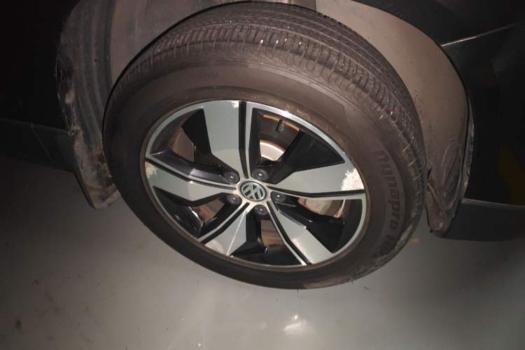 Used Volkswagen Tharu 2020 280TSI Two-Wheel Drive Comfort Edition China VI Standard Right Front Wheel Hub
