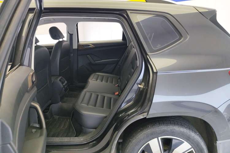 Used Volkswagen Tharu 2020 280TSI Two-Wheel Drive Comfort Edition China VI Standard Right Rear Seat