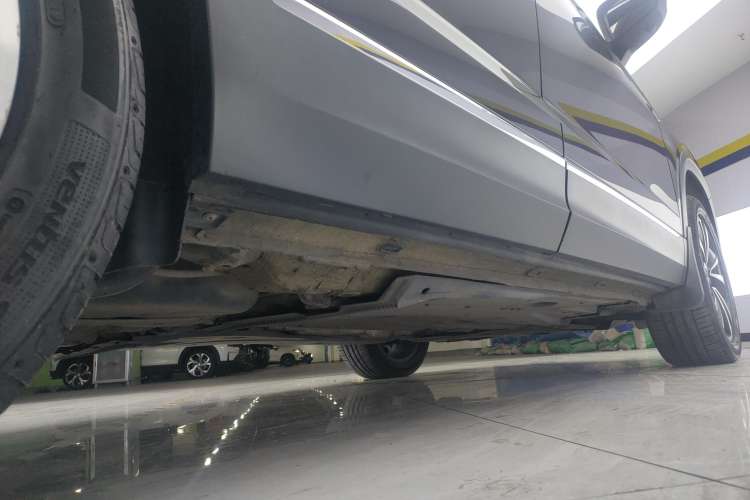 Used Volkswagen Tharu 2020 Restyled 330TSI Four-Wheel Drive Luxury Edition China VI Standard Right Side Sill