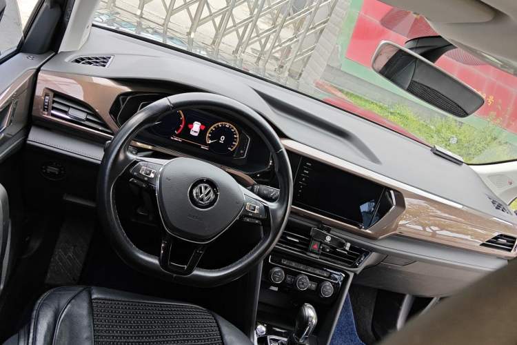 Used Volkswagen Tharu 2020 280TSI Two-Wheel-Drive Flagship Version China VI Steering Wheel