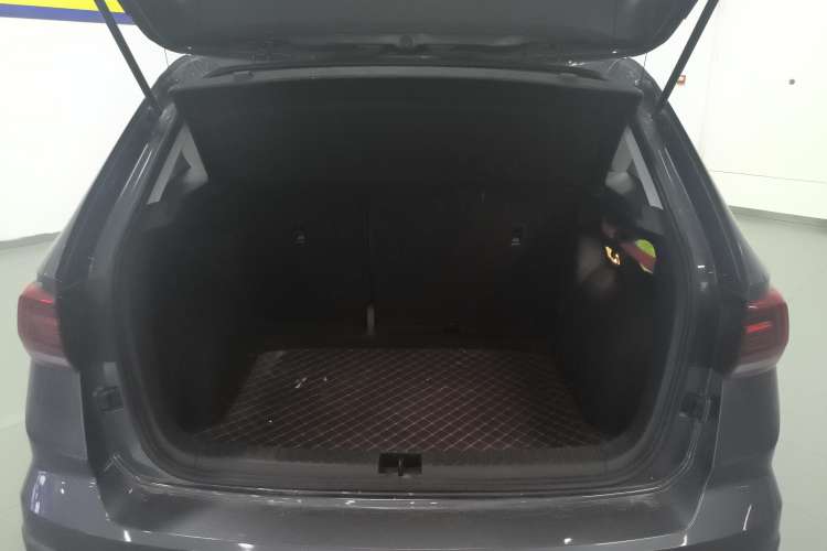 Used Volkswagen Tharu 2020 280TSI Two-Wheel Drive Luxury Edition China VI Standard Trunk