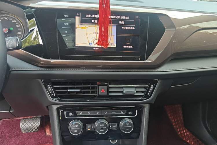 Used Volkswagen Tharu 2020 330TSI All-Wheel-Drive Luxury Edition China VI Standard Audio And AC Panel