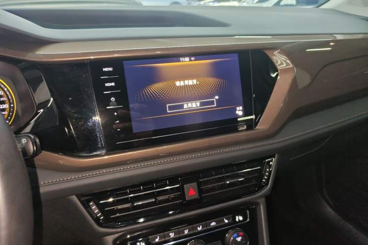 Used Volkswagen Tharu 2020 280TSI Two-Wheel Drive Luxury Edition China VI Standard Audio And AC Panel