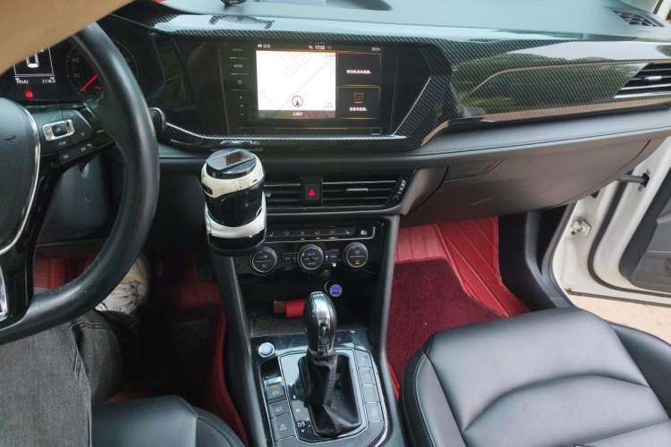 Used Volkswagen Tharu 2020 280TSI Two-Wheel Drive Luxury Edition China VI Standard Audio And AC Panel