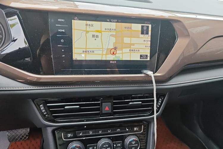 Used Volkswagen Tharu 2020 280TSI Two-Wheel Drive Luxury Edition China VI Standard Audio And AC Panel