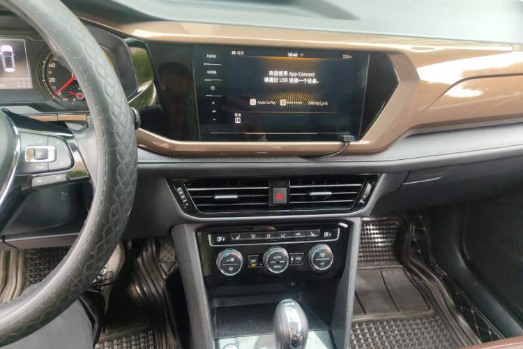 Used Volkswagen Tharu 2020 280TSI Two-Wheel Drive Luxury Plus Version China VI Standard Audio And AC Panel
