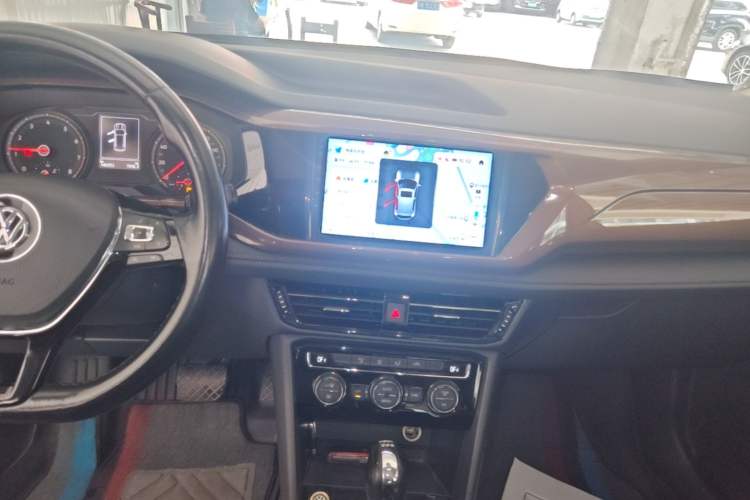 Used Volkswagen Tharu 2020 280TSI Two-Wheel Drive Comfort Edition China VI Standard Audio And AC Panel