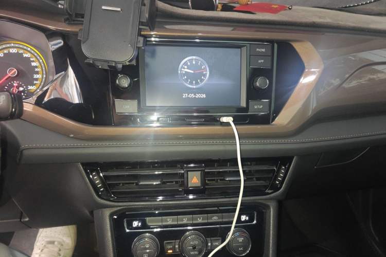Used Volkswagen Tharu 2020 280TSI Two-Wheel Drive Comfort Edition China VI Standard Audio And AC Panel