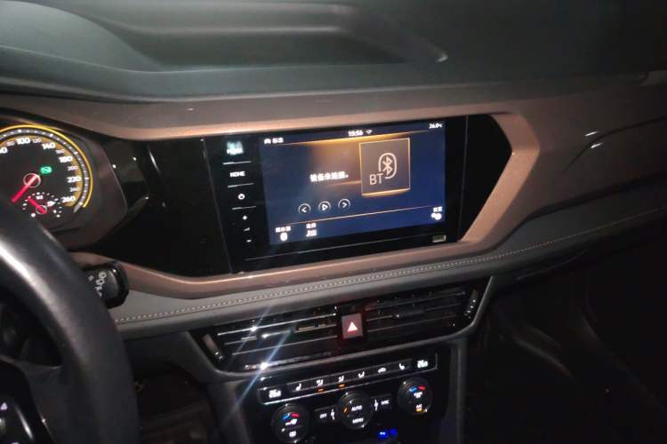 Used Volkswagen Tharu 2020 280TSI Two-Wheel Drive Luxury Plus Version China VI Standard Audio And AC Panel