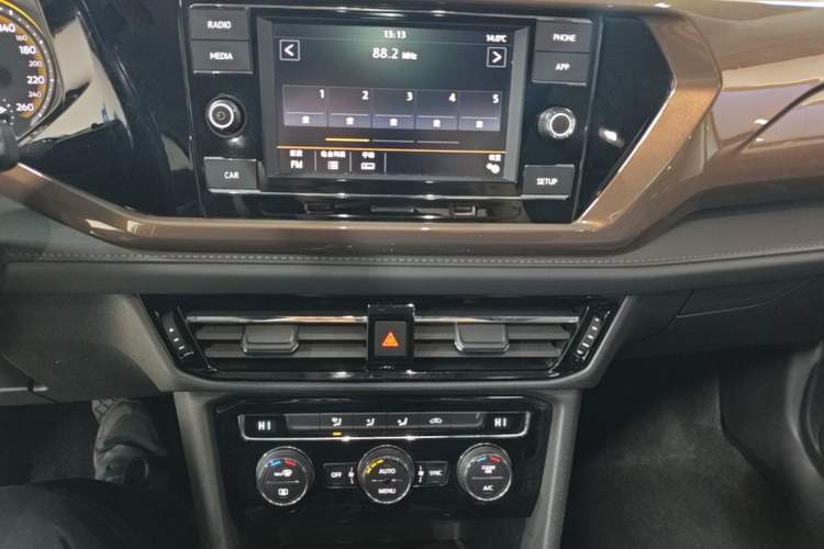 Used Volkswagen Tharu 2020 280TSI Two-Wheel Drive Comfort Edition China VI Standard Audio And AC Panel