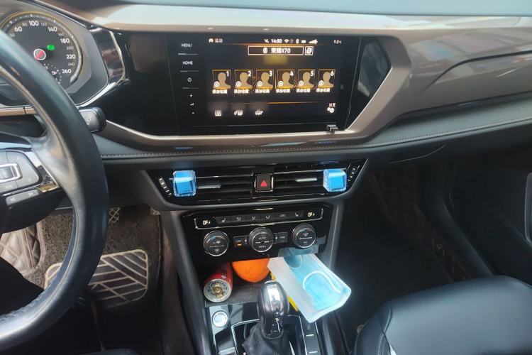 Used Volkswagen Tharu 2020 280TSI Two-Wheel Drive Luxury Plus Version China VI Standard Audio And AC Panel