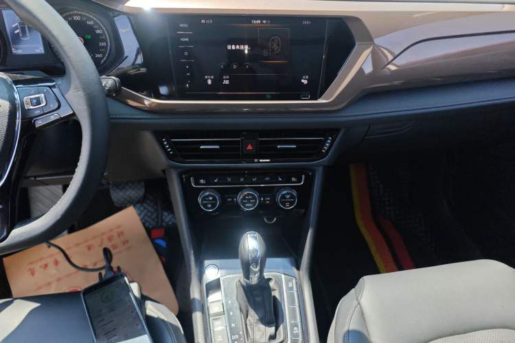Used Volkswagen Tharu 2020 280TSI Two-Wheel Drive Luxury Plus Version China VI Standard Audio And AC Panel