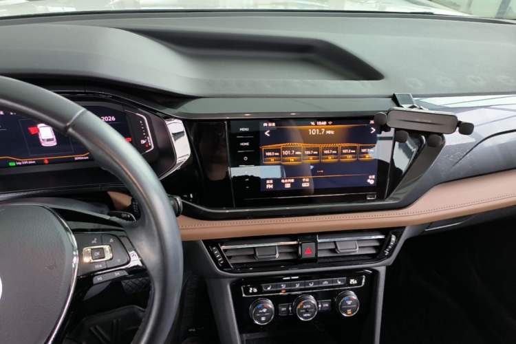 Used Volkswagen Tharu 2020 Revised Version 330TSI Four-Wheel Drive Flagship Edition China VI Audio And AC Panel