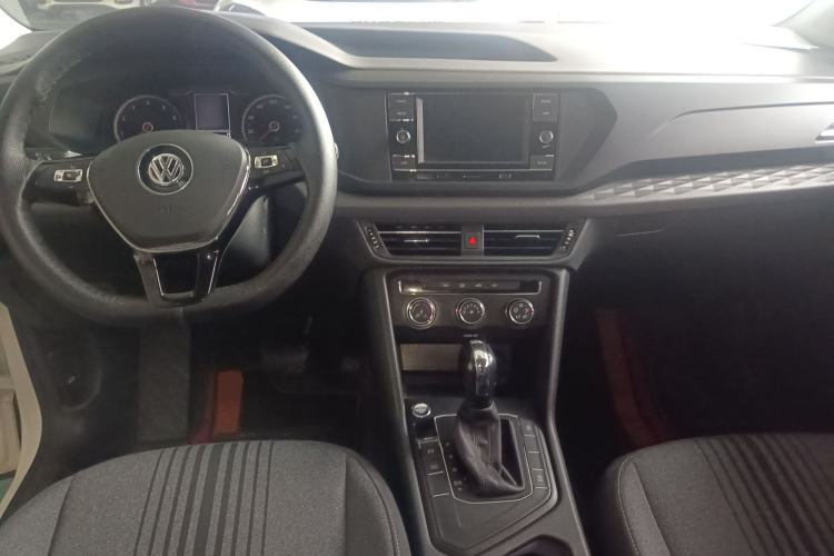 Used Volkswagen Tharu 2020 280TSI Two-Wheel Drive Trend Edition China VI Standard Center Console