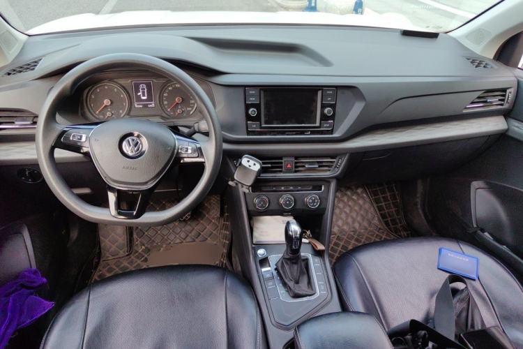 Used Volkswagen Tharu 2020 280TSI Two-Wheel Drive Trend Edition China VI Standard Center Console