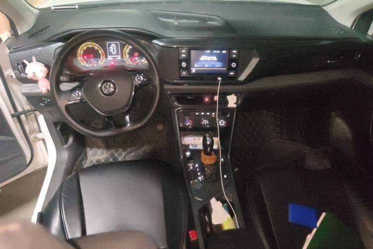Used Volkswagen Tharu 2020 280TSI Two-Wheel Drive Trend Edition China VI Standard Center Console