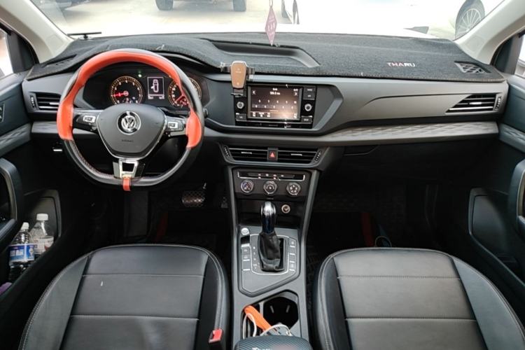 Used Volkswagen Tharu 2020 280TSI Two-Wheel Drive Trend Edition China VI Standard Center Console