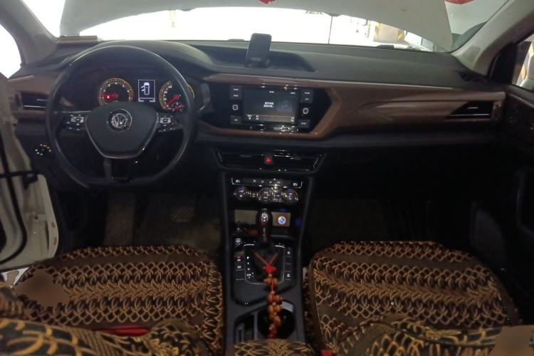 Used Volkswagen Tharu 2020 280TSI Two-Wheel Drive Comfort Edition China VI Standard Center Console